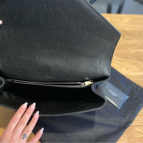 Saint Laurent College Large Chain Bag in Quilted Leather - Picture 12 of 14